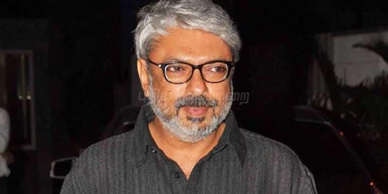 நாடாளுமன்றக் குழுவில் விளக்கம் அளிக்கிறார் பத்மாவதி இயக்குநர்