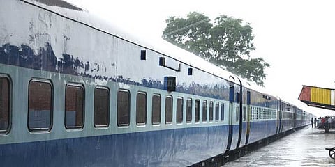 குமரியில் இருந்து புறப்படும் ரயில்கள் ரத்து