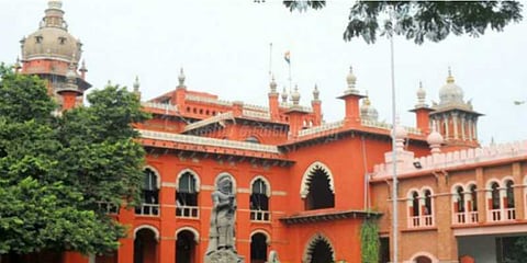 கல்வி நிலையங்களில் பொருட்காட்சி கூடாது : சென்னை உயர்நீதிமன்றம் அதிரடி உத்தரவு