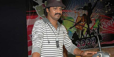 விஷாலை எதிர்க்கும் சேரன்