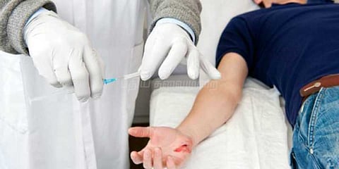 பிலிப்பைன்ஸில் டெங்கு தடுப்பூசியால் பீதி