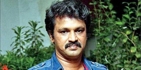 தயாரிப்பாளர் சங்க தலைவர் பதவியை விஷால் ராஜினாமா செய்ய வேண்டும்: சேரன் ஆவேசம்