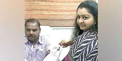 ஜெ.தீபாவின் வேட்பு மனு நிராகரிப்பு