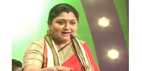 விஷாலுக்கு வாழ்த்து கூறி குழப்பம் ஏற்படுத்துகிறார் குஷ்பு: கராத்தே தியாகராஜன்