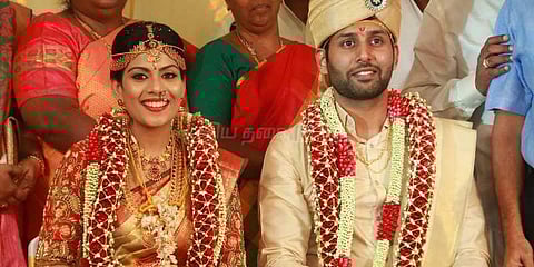 ஆதவ் கண்ணதாசன் - வினோதினியின் திருமண போட்டோ கேலரி