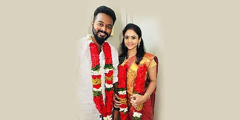 மதம் முக்கியமில்லை: காதலனை கரம் பிடித்த மணிமேகலை ட்விட்