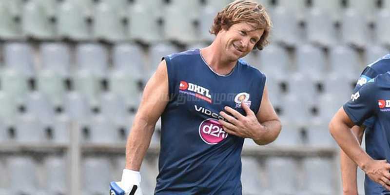 மும்பை அணியில் இருந்து ஜான்டி ரோட்ஸ் விலகல்