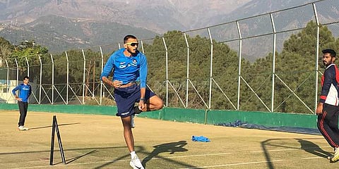 கடும் பயிற்சியில் இந்திய கிரிக்கெட் வீரர்கள்: முதல் இடத்தை பிடிக்க தீவிரம்