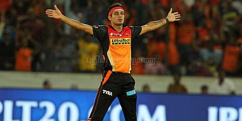 விளையாட்டு குடும்பத்தில் இருந்து ஒரு கிரிக்கெட் வீரர்! சித்தார்த் கவுலின் பின்னணி!