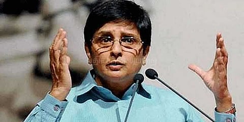 திட்டங்களை செயல்படுத்த தடையாக இல்லை: கிரண்பேடி விளக்கம்