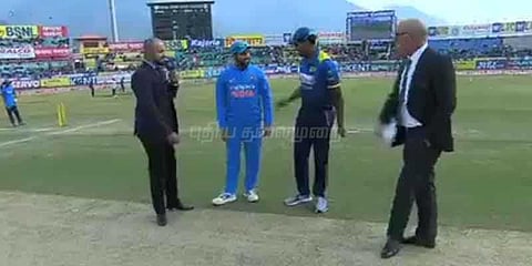 இந்தியா பேட்டிங்: ஸ்ரேயாஸ் உள்ளே, ரஹானே வெளியே!