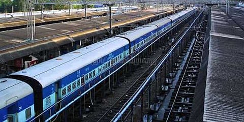 ரயில் தாமதம் குறித்து ஒரு மாதத்தில் மட்டும் 33 லட்சம் எஸ்எம்எஸ்..!