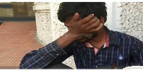 குடிபோதையில் தீக்குளிக்க முயன்ற இளைஞரை காப்பாற்றிய பத்திரிக்கையாளர்