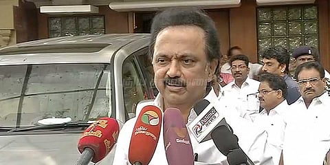 குட்டிக்கரணம் அடித்தாலும் ஆர்.கே.நகரில் அதிமுக டெபாசிட் வாங்காது: ஸ்டாலின்