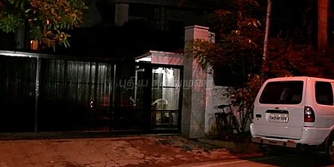 முன்னாள் மத்திய அமைச்சர் வீட்டில் விடியவிடிய சோதனை