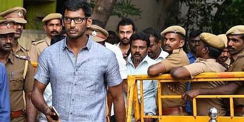 பெரிய பாண்டியன் துணிவுக்கு தலை வணங்குகிறேன்: விஷால்