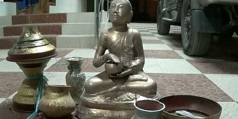 வங்கக் கடலில் மிதந்து வந்து மீனவர்கள் கையில் சிக்கிய புத்தர் சிலை