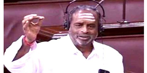 தேசிய பேரிடர் பாதித்த மாவட்டமாக குமரியை அறிவிக்க வேண்டும்: அதிமுக எம்.பி நவநீதகிருஷ்ணன்