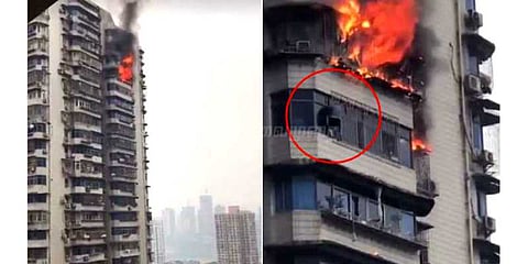 உயிரை காப்பாற்ற மாடியிலிருந்து குதித்த நபரின் வீடியோ