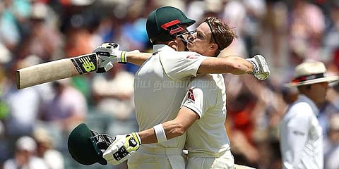 ஸ்மித் இரட்டை சதம்: ஆஸி.ரன் குவிப்பு