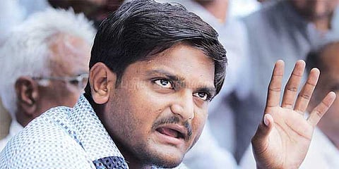 வாக்குப்பதிவு இயந்திரங்கள் ஹேக் செய்யப்பட்டுள்ளன: ஹர்திக் படேல்