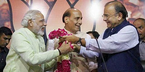 பிரதமர் மோடிக்கு அருண் ஜேட்லி, ராஜ்நாத் சிங் வாழ்த்து