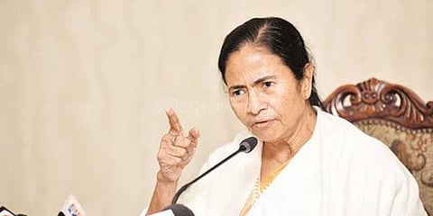 குஜராத் தேர்தல் பாஜகவின் தார்மீக தோல்வியை காட்டுகிறது: மம்தா பானர்ஜி