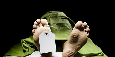 போலீசுக்கு பயந்து ஆட்டோவில் இருந்து குதித்த விவசாயி உயிரிழப்பு