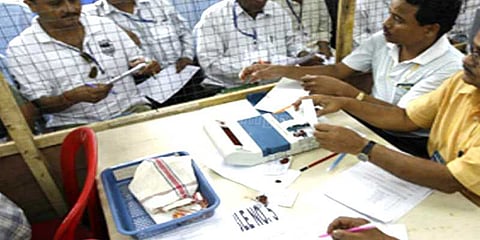 ஆர்கே நகர் தேர்தல் : நாளை காலை 8 மணிக்கு வாக்கு எண்ணிக்கை