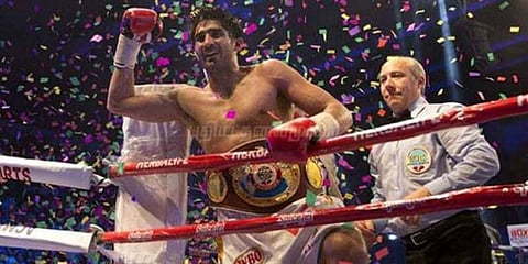 கானா வீரரை வீழ்த்தி பட்டத்தை தக்க வைத்தார் விஜேந்தர் சிங்