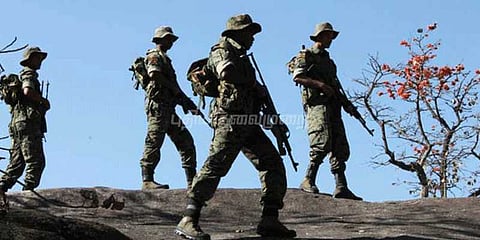 அத்து மீறிய பாகிஸ்தானிற்கு இந்தியா பதிலடி: 3 பாக். வீரர்கள் பலி