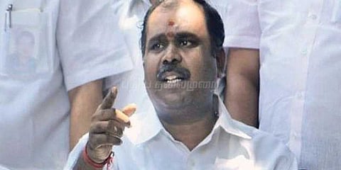 டிடிவி தினகரனை வாழ்த்தவில்லை: ட்விட்டர் பதிவுக்கு ஆர்.பி.உதயகுமார் விளக்கம்