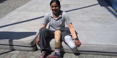 எவரெஸ்டில் ஏறிய வீராங்கனைக்கு கோயிலுக்குள் நுழைய அனுமதி மறுப்பு