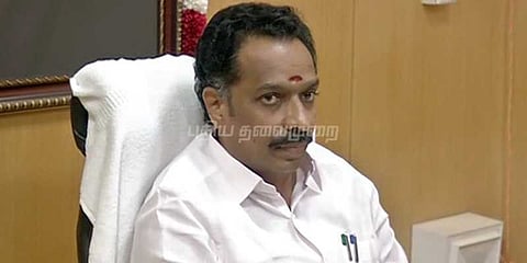 தனியாரிடம் ஒப்படைக்கக் கூடாது: அமைச்சர் எம்.ஆர். விஜயபாஸ்கர் எதிர்ப்பு