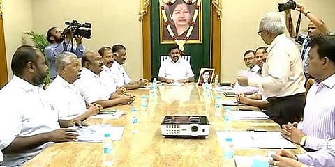 முதலமைச்சருடன் ஆலோசனை நடத்திய மத்தியக் குழு