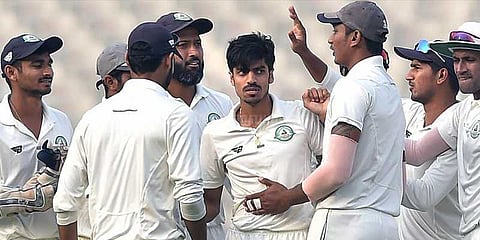 ரஞ்சி பைனல்: விதர்பாவின் குர்பானி ’ஹாட்ரிக்’