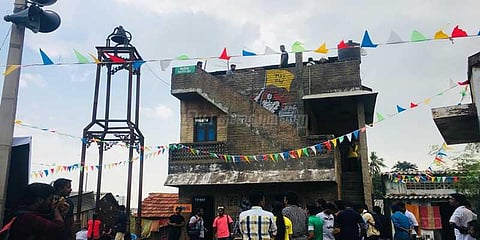 பொதுமக்கள் பார்வைக்காக திறக்கப்பட்டது வேலைக்காரன் படப்பிடிப்பு செட்