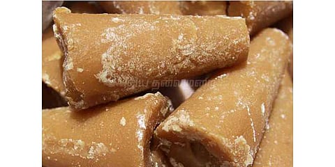 வெல்லம் விற்பனை மந்தம்: உற்பத்தியாளர்கள் கவலை