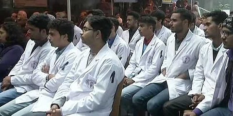 புதிய மசோதாவுக்கு எதிரான மருத்துவர்களின் போராட்டம் வாபஸ்