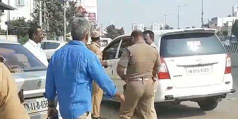 துப்பாக்கிமுனையில் இருவர் கடத்தல்: சென்னையில் பரபரப்பு