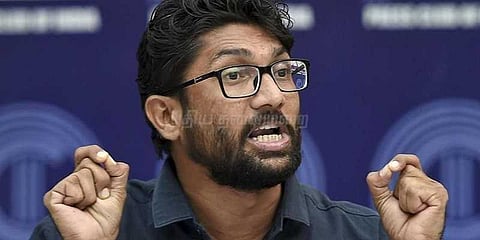 21-ம் நூற்றாண்டின் சிறந்த நடிகர்: பிரதமரை மறைமுகமாக தாக்கிய ஜிக்னேஷ்!