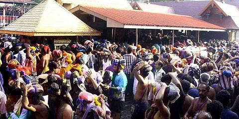 சபரிமலை வரும் பெண்களுக்கு வயது சான்று கட்டாயம்