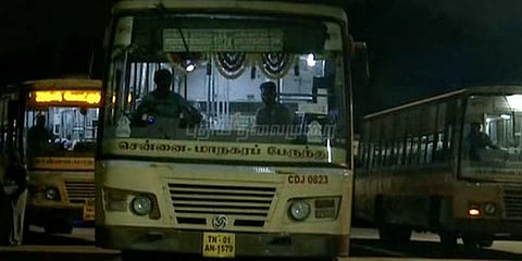 சென்னையில் குறைந்தளவு பேருந்துகள் இயக்கம்