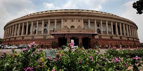 பிரபலங்கள் தவறான விளம்பரங்களில் நடித்தால் சிறை: புதிய சட்டம்