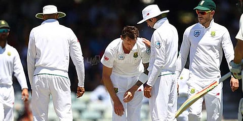 தள்ளிப் போனது சாதனை: காயம் காரணமாக விலகினார் ஸ்டெயின்