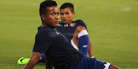 ஐஎஸ்எல் கால்பந்து :டெல்லியை எதிர்கொள்ளும் சென்னை அணி