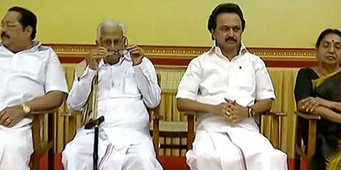 திமுக மாவட்ட செயலாளர்கள் கூட்டத்தின் 11 தீர்மானங்கள்...