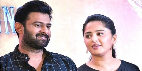 ‘குட் லக் ஸ்வீட்டி’:அனுஷ்காவிற்கு பிரபாஸ் அனுப்பிய மெசஜ்!