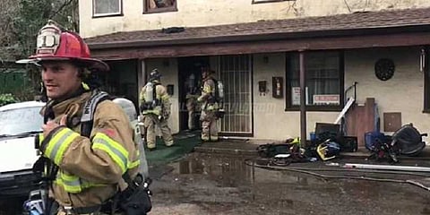 சிலந்தியை கொல்ல வீட்டை கொளுத்திய அமெரிக்கர்