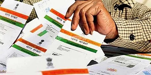 ஆதார் இல்லாதவர்கள் மீது அரசுக்கு அக்கறை இல்லையா: உச்சநீதிமன்றம் கேள்வி